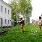 Тушение очага пожара снаружи здания